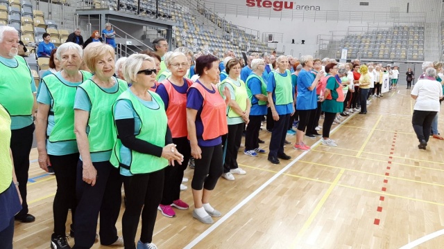W zdrowym ciele zdrowy duch. 150 seniorów wystartowało w wojewódzkiej olimpiadzie