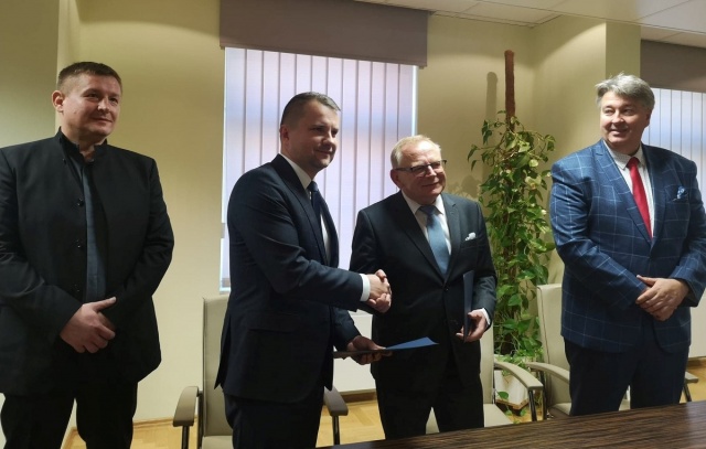 Politechnika Opolska będzie współpracować z gminą Łubniany. Edukacja, nowe technologie i ochrona środowiska
