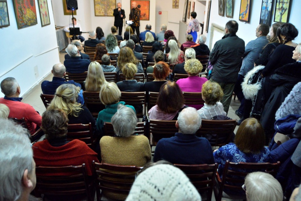 Mirosław Zakrzewski zaprezentował swoje prace w Muzeum Powiatowym w Nysie [fot. Daniel Klimczak]