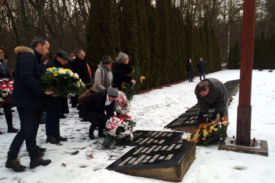 To już 74 lata – w Łambinowicach uczczono ofiary Tragedii Górnośląskiej [fot. Joanna Matlak]
