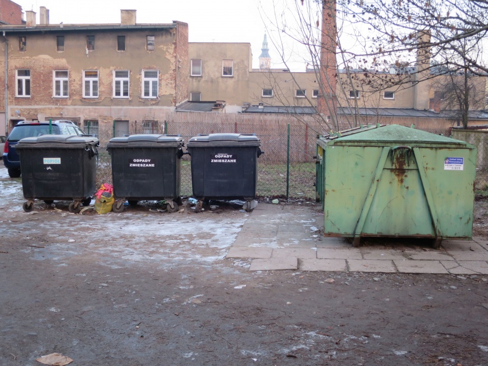 W gminie Prudnik systematycznie przybywa odpadów komunalnych [zdj. Jan Poniatyszyn]