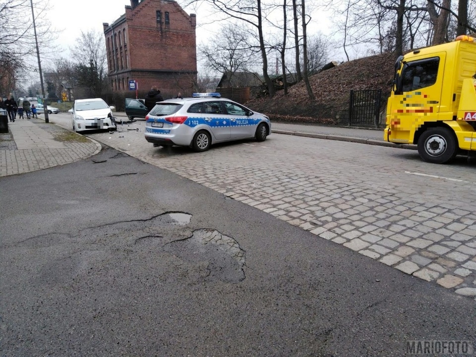 Zderzenie dwóch samochodów w Brzegu [fot. Paweł]