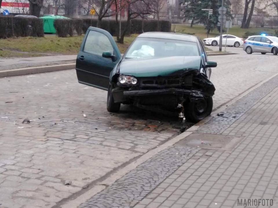 Zderzenie dwóch samochodów w Brzegu [fot. Paweł]
