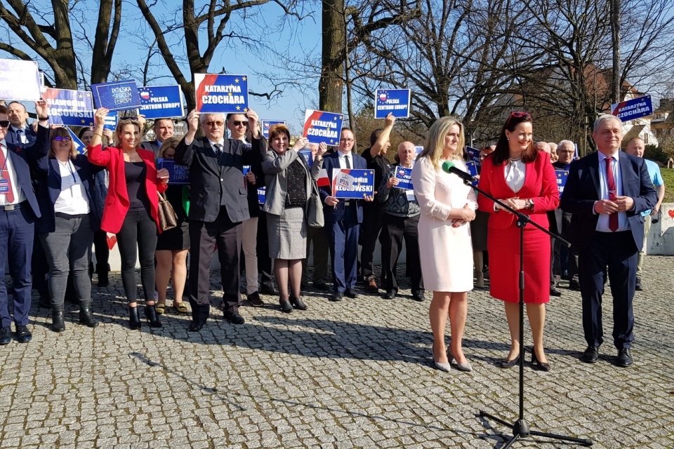 Eurokandydaci PiS w Opolu rozpoczęli kampanię wyborczą [fot. Agnieszka Pospiszyl]