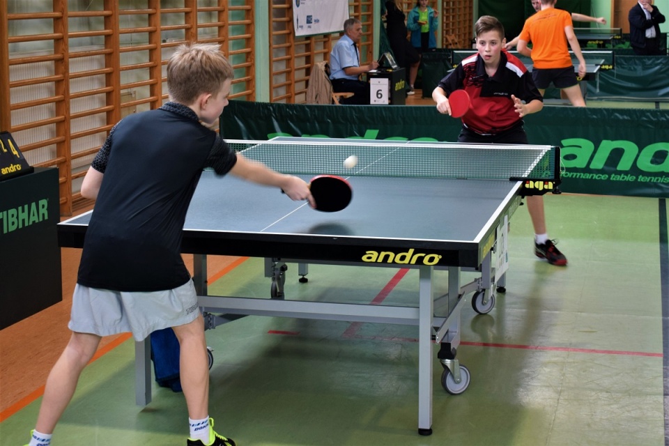 Młodzi tenisiści stołowi walczyli o laury w Cisku [fot. Paweł Konieczny]