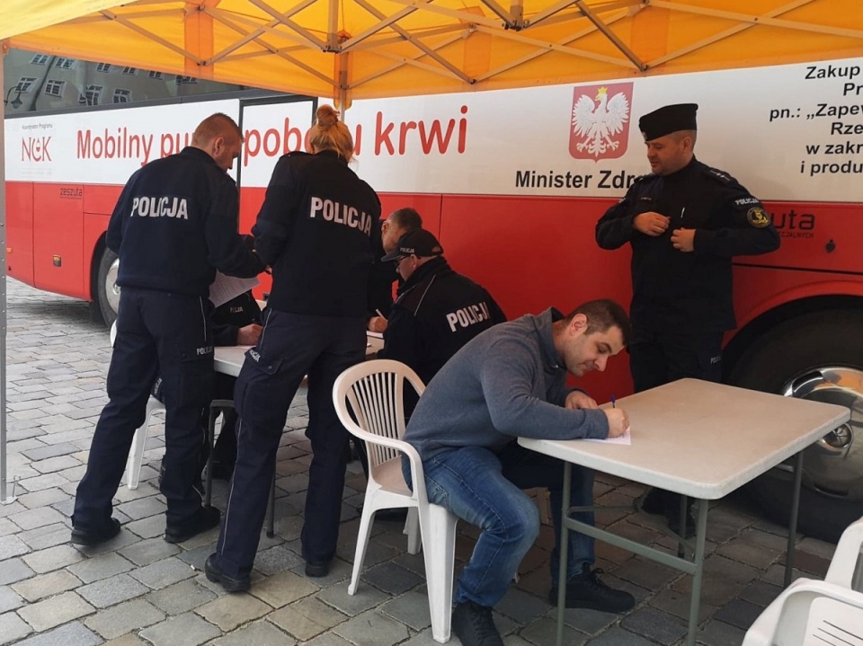 Akcja 100 litrów krwi na 100-lecie policji w Opolu [fot. Katarzyna Doros]