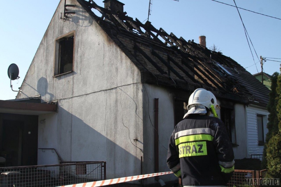 Pożar domu w Opolu-Wróblinie przy ul. Mikołaja [fot. Mario]