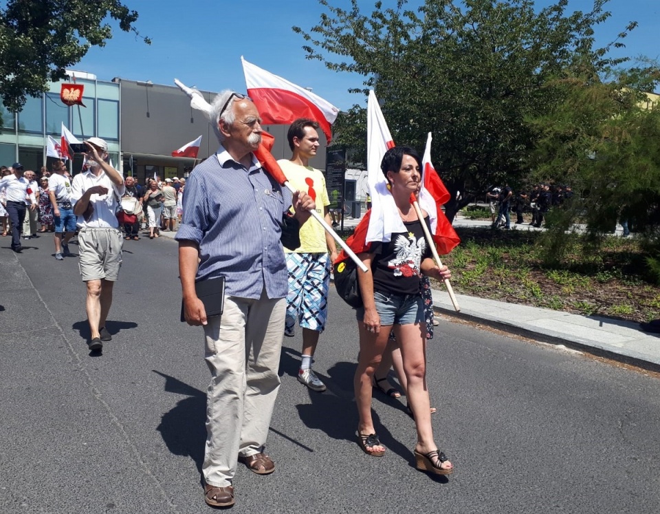 II Marsz Równości przeszedł ulicami Opola. W kontrmanifestacji pojawiły się środowiska prawicowe [Fot. Agnieszka Koziak]