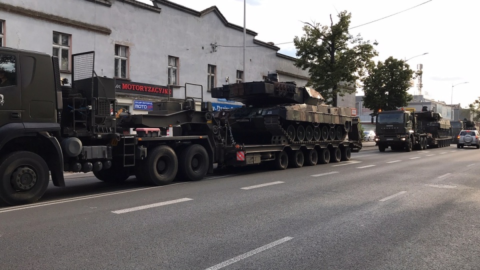 Przejazd sprzętu wojskowego na próbę generalną przed defiladą w Katowicach [fot. Mario/Opole]