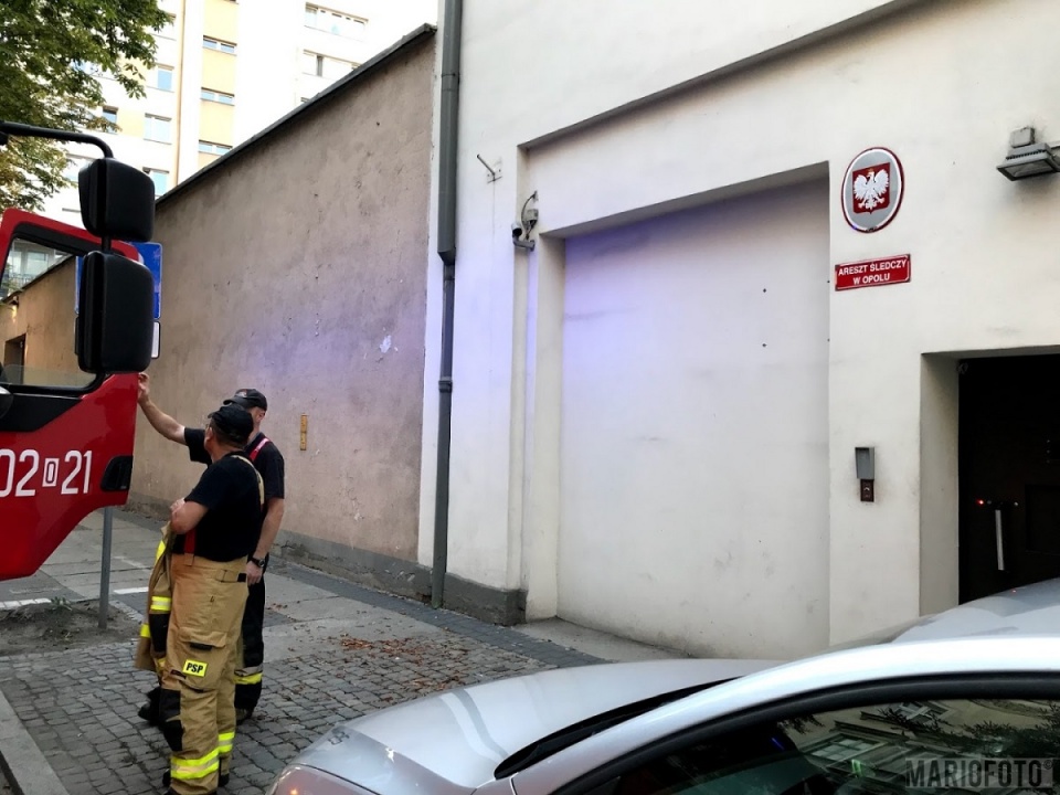 interwencja strażaków w Areszcie Śledczym w Opolu [fot. Mario]