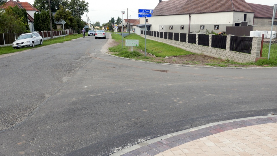 W Chrząstowicach zakończył się remont ulicy Polnej [fot. Mariusz Chałupnik]