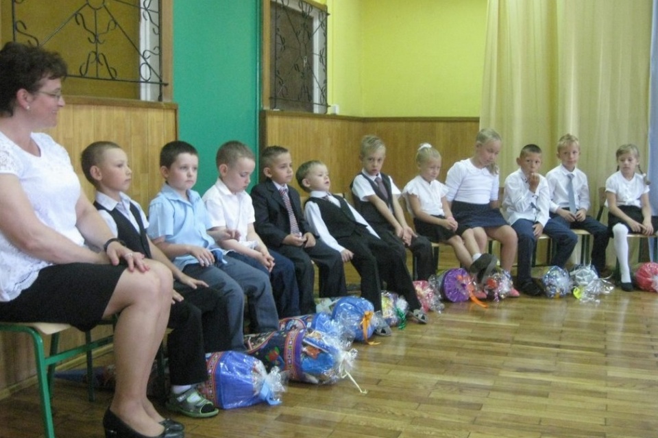 Uczniowie szkoły w Jakubowicach [fot. archiwum szkoły]
