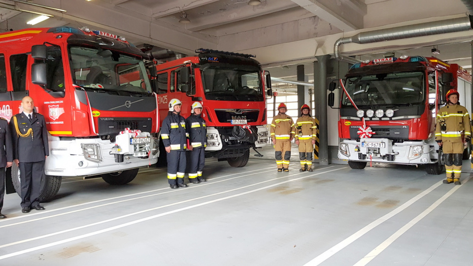 Strażacy z Kędzierzyna-Koźla i Maciowakrza mają nowe samochody [fot. A. Pospiszyl]