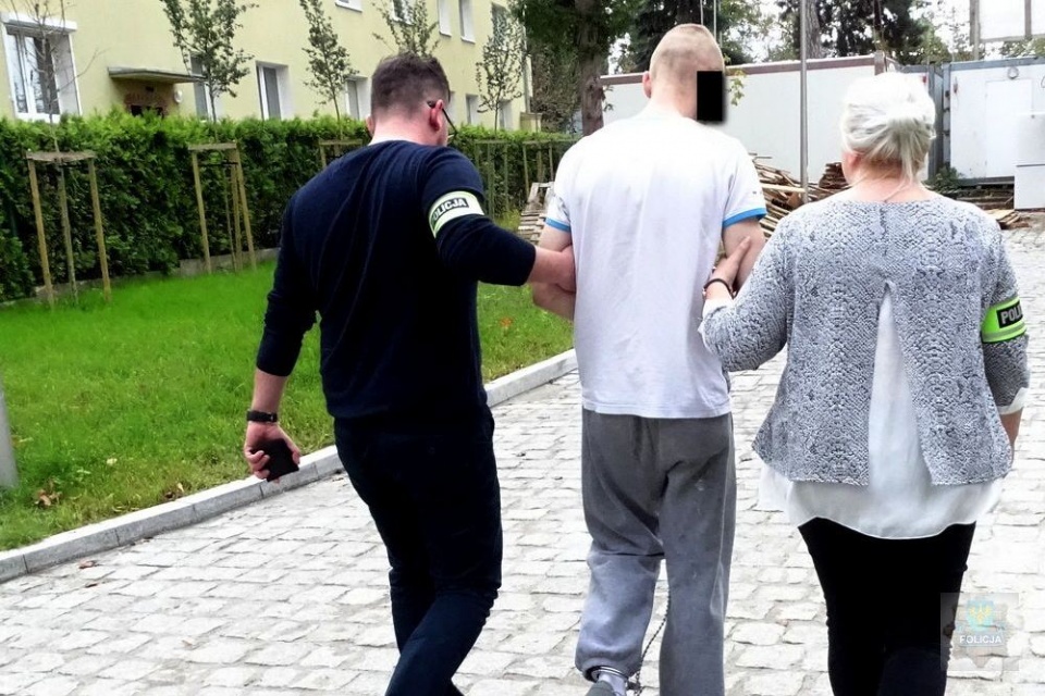 Brzeska policja zatrzymała 31-letniego włamywacza [fot. KPP Brzeg]