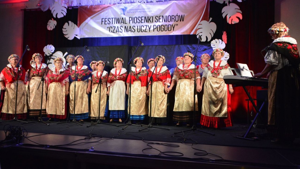 II Festiwal Piosenki Seniorów w Komprachcicach [fot. Daniel Klimczak]