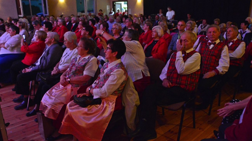 II Festiwal Piosenki Seniorów w Komprachcicach [fot. Daniel Klimczak]