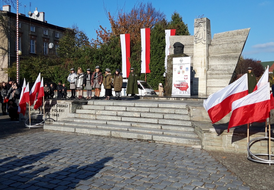 Głubczyce upamiętniły 101 rocznicę odzyskania niepodległości - [fot: Grzegorz Frankowski]