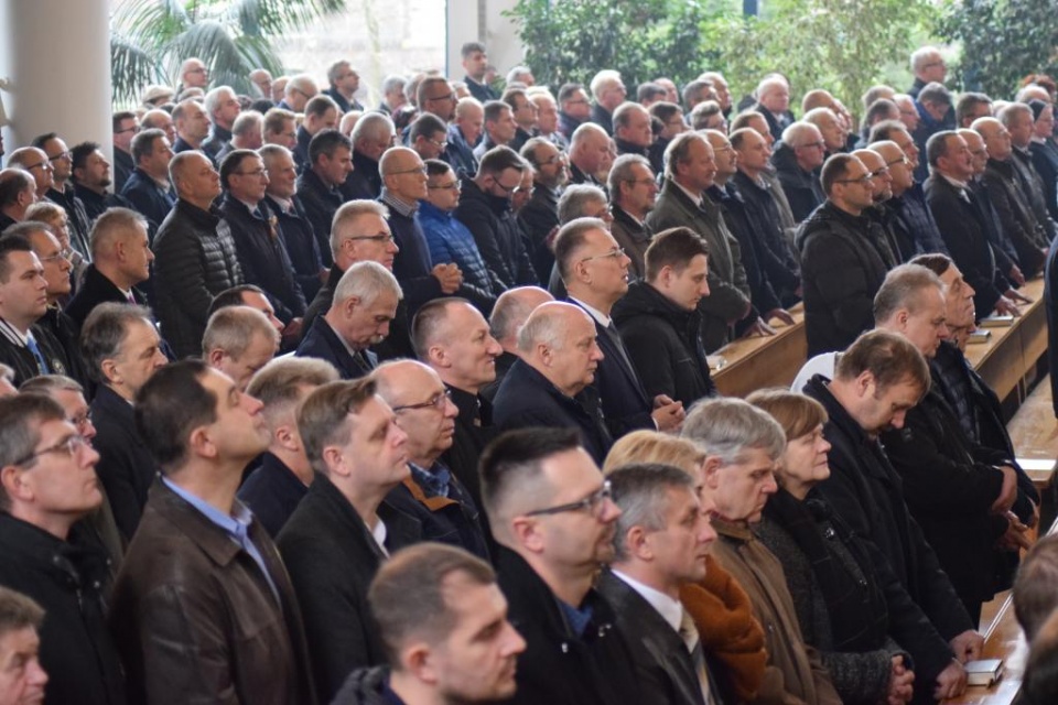 Nadzwyczajni szafarze komunii świętej zjechali do Opola, by wziąć udział w dniu skupienia[fot. Paweł Konieczny]
