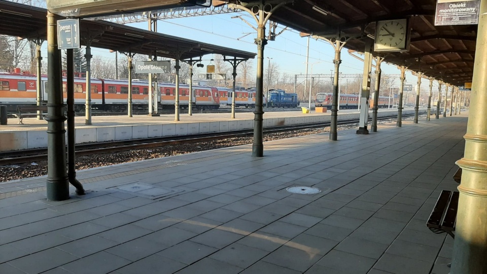 Awaria na stacji PKP Opole Główne. Są opóźnienia [fot. Mariusz Chałupnik]
