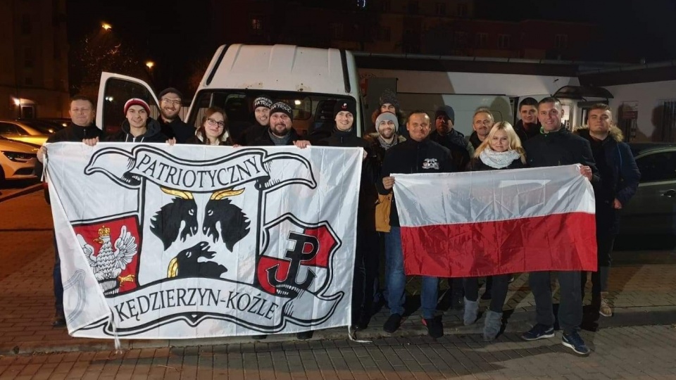 Stowarzyszenie Patriotyczny Kędzierzyn-Koźle wiezie 240 paczek dla Polaków na Litwie [fot. Stowarzyszenie Patriotyczny Kędzierzyn-Koźle]