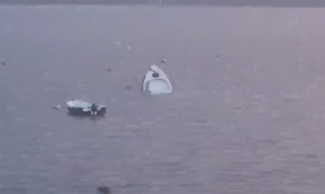 Silny wiatr spowodował straty nad Jeziorem Nyskim. Uszkodzone zostały łodzie i pomost