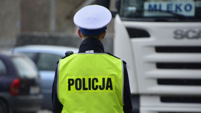 Brzeska policja uświadamiała niechronionym uczestnikom ruchu drogowego jak ważne jest dbanie o bezpieczeństwo