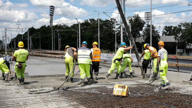 Budowa centrum przesiadkowego Opole Wschodnie. W tym tygodniu ruszą prace przy tunelu wzdłuż Batalionów Chłopskich. Możliwy kolejny termin zakończenia inwestycji