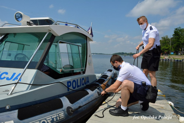 Pierwszy miesiąc wakacji na Opolszczyźnie bez utonięć. W lipcu opolska policja wykryła 13 usterek autobusów i 500 pijanych kierowców