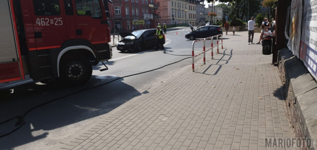 Nietrzeźwy kierowca spowodował wypadek na ulicy Bohaterów Warszawy w Głuchołazach