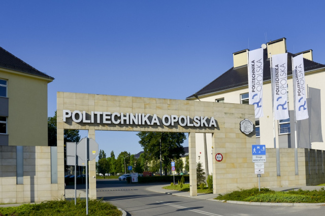 Politechnika Opolska stawia na współpracę naukowców z biznesem. Będzie dwanaście doktoratów wdrożeniowych