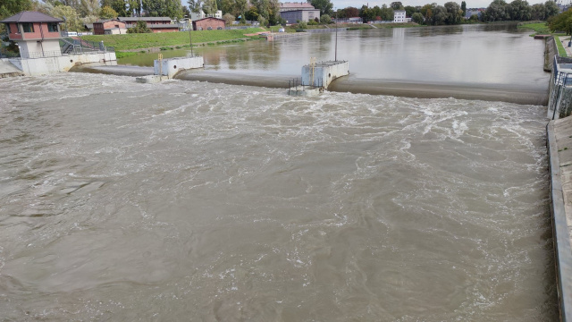 Ostrzeżenie hydrologiczne: intensywne opady deszczu mogą powodować wzrost stanów wód na opolskich rzekach