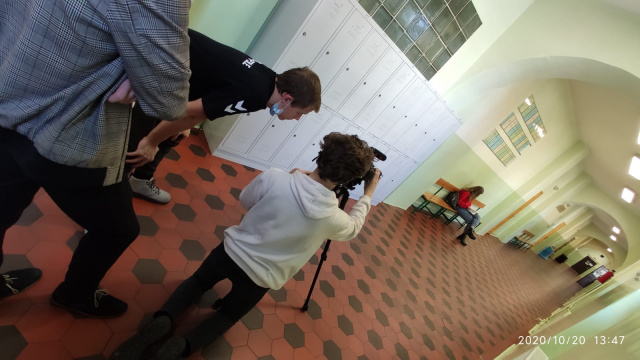 Koronawirus: uczniowie z Opola nagrywają filmiki o konieczności noszenia maseczek