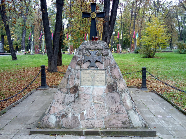 Polacy na Kresach dbają o groby rodaków oraz miejsca pamięci narodowej