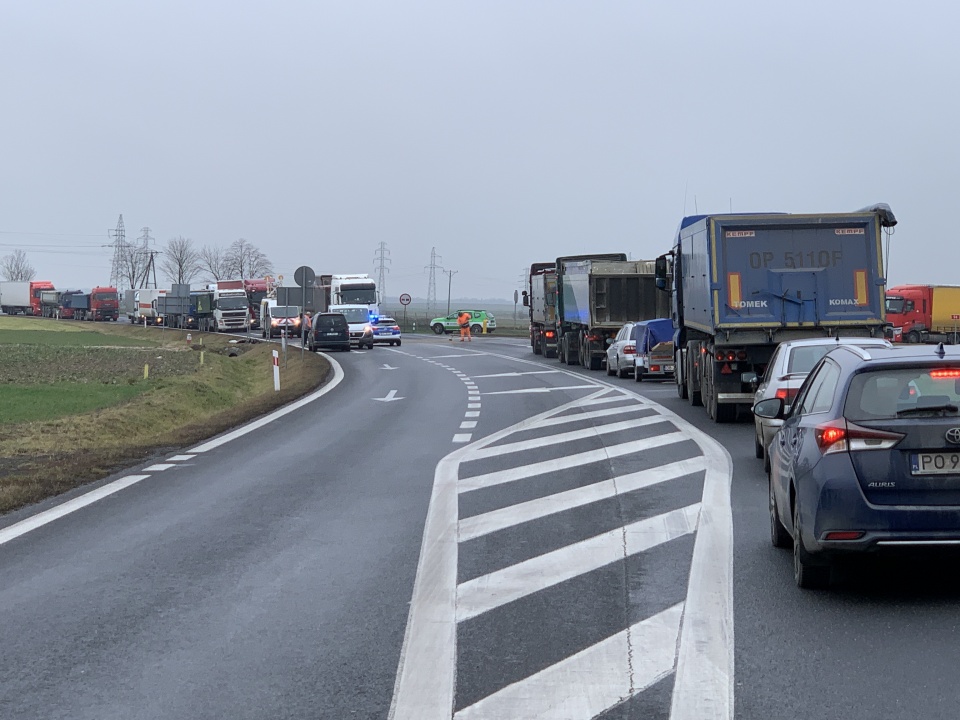 Dwie osoby zostały ranne w wypadku na DK 94 w Brzegu [fot. Daniel Klimczak]