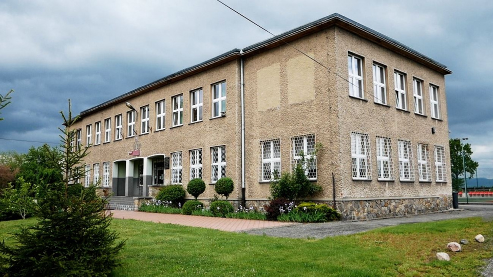 Szkoła w Kałkowie [fot. UM Otmuchów]