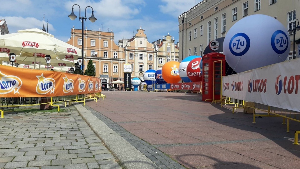Opolski rynek przed startem Tour de Pologne [fot. Mariusz Chałupnik]