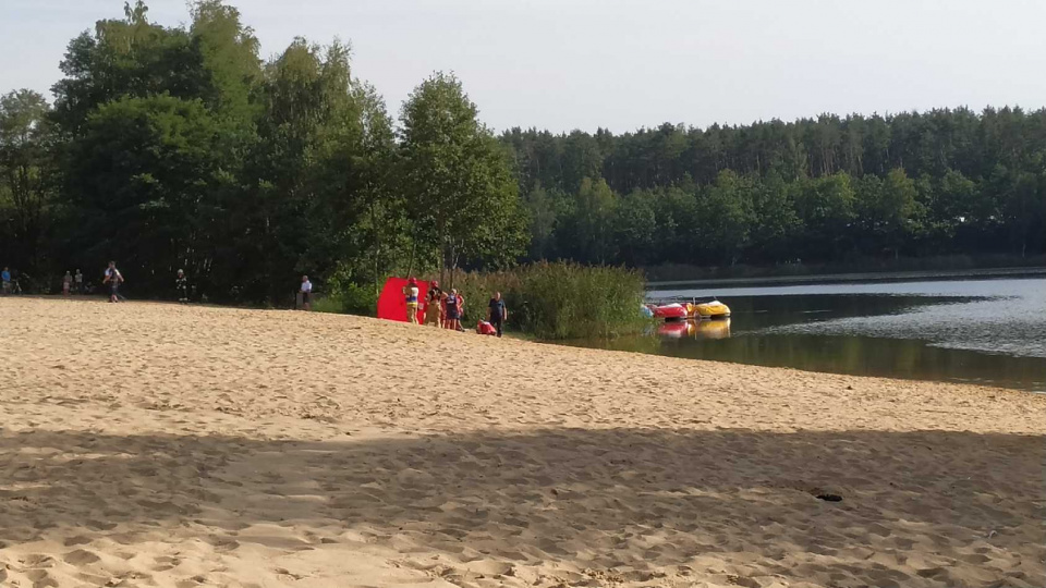 Akcja ratunkowa nad Jeziorem Średnim [fot. słuchaczka Radia Opole]