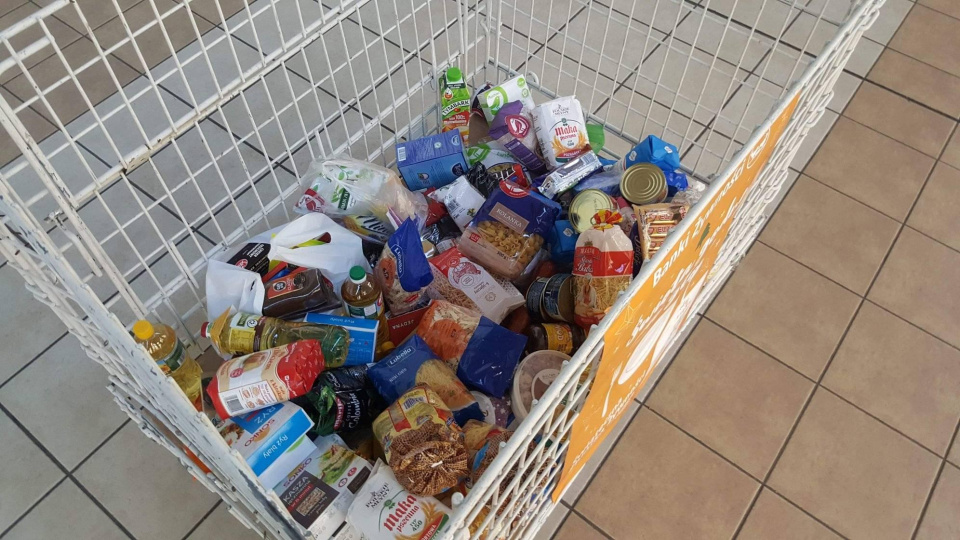Trwa świąteczna zbiórka żywności [fot.facebook/Bank Żywności w Opolu]