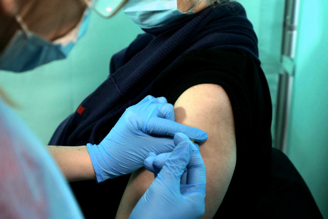 W niedzielę ruszą szczepienia przeciw COVID-19 w dziesięciu opolskich parafiach