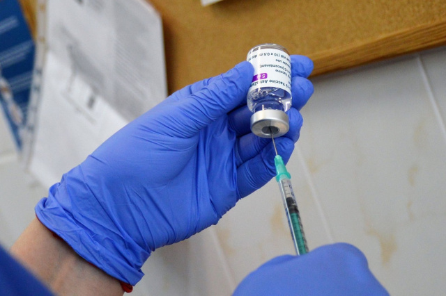 Raport dnia: blisko 14 milionów osób jest już w pełni zaszczepionych. W regionie zanotowano jedno zakażenie COVID-19 [INFOGRAFIKA]