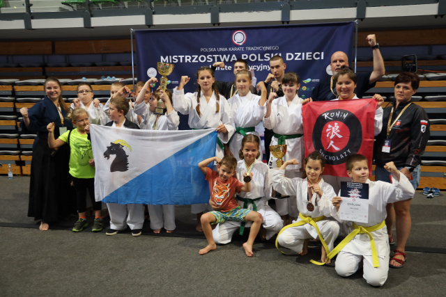 14 medali dla głuchołazian na Mistrzostwach Polski Dzieci w Karate Tradycyjnym