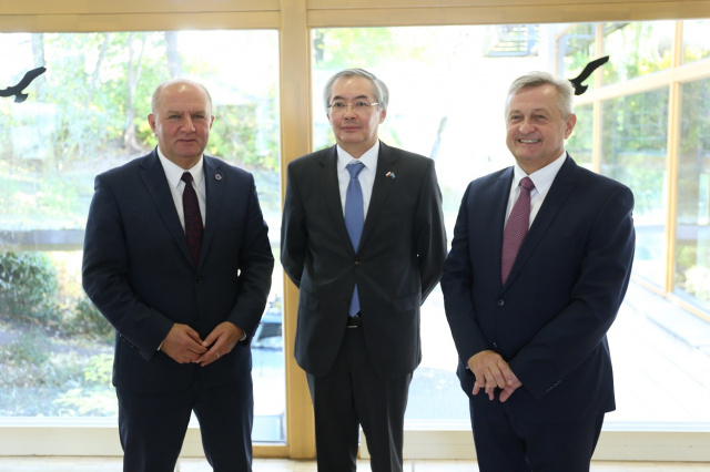 Ambasador Kazachstanu z wizytą Opolu. Omówiliśmy najważniejsze kierunki i sprawy, co do których możemy nawiązać współpracę