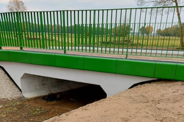 Nowy most w Łaziskach - prawie trzy lata opóźnienia, ale w końcu jest