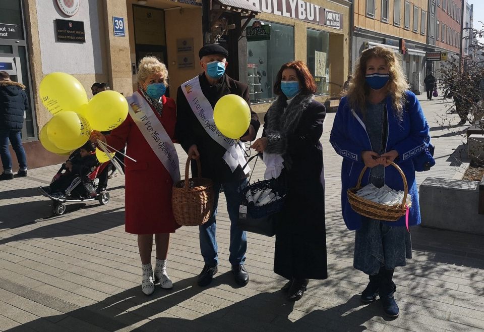 Centrum Informacyjno-Edukacyjnego "Senior w Opolu" obchodzi piąte urodziny [fot. Katarzyna Doros]