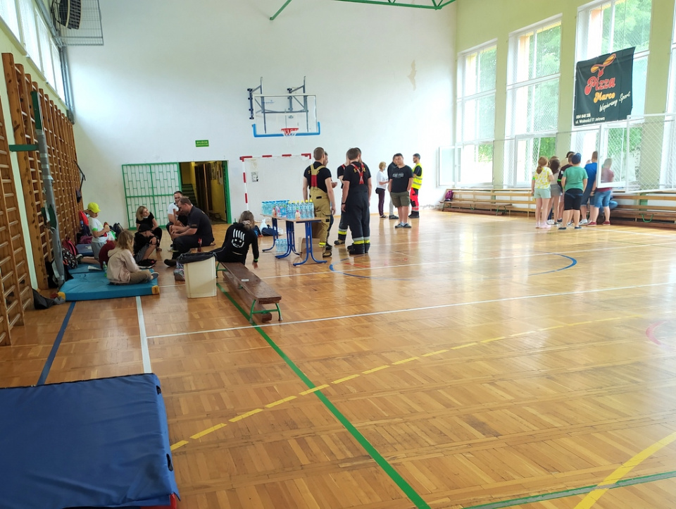 Sala gimnastyczna szkoły podstawowej w Jełowej [fot. Witold Wośtak]