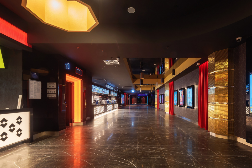 W centrum handlowym "Karolinka" otwarto nowe kino "Helios" [fot. facebook/HeliosPolska]