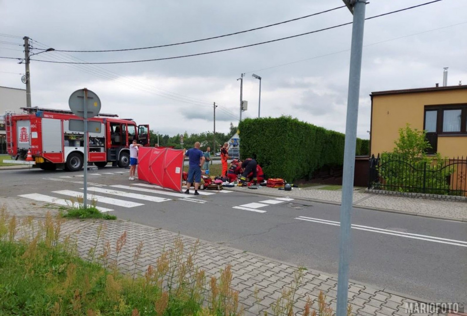 Potrącenie rowerzysty w Krapkowicach. Na miejsce przyleciał LPR [fot. Mario]