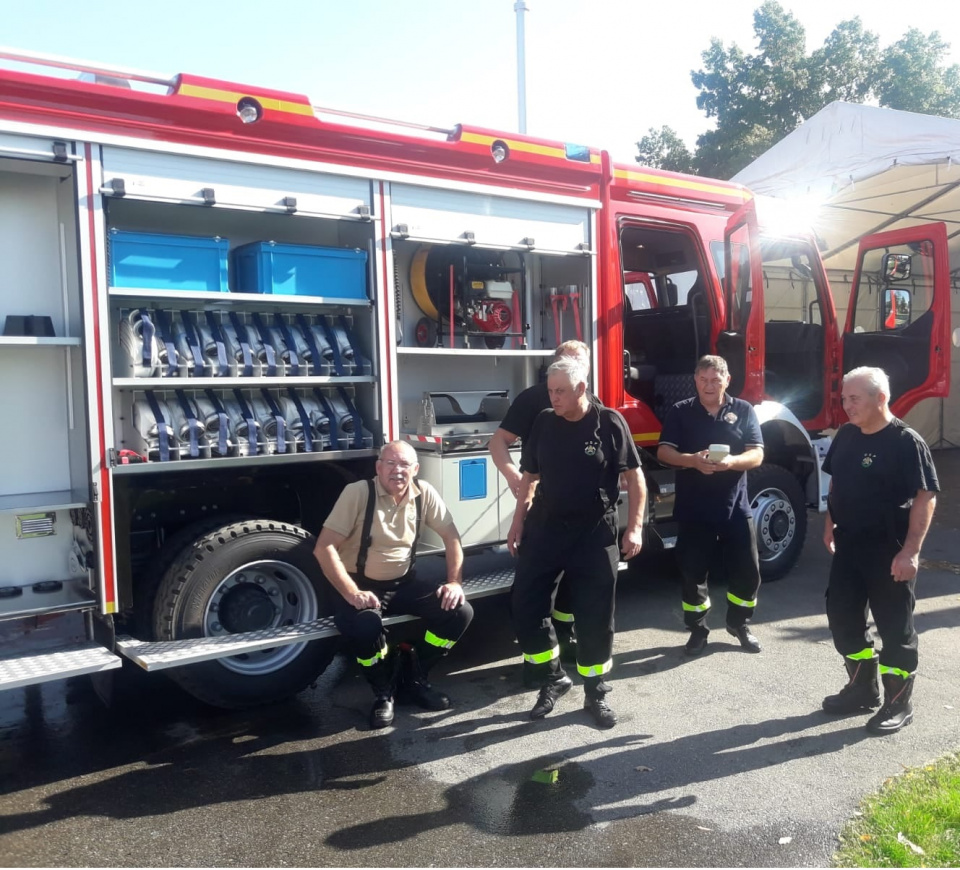 Nowy wóz ratowniczo-gaśniczy już w posiadaniu strażaków z OSP Szonów [zdj. UM Głogówek]