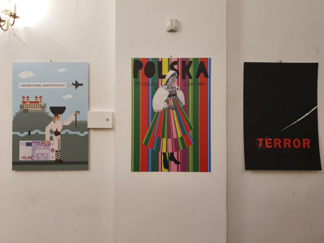 Graficy z czterech krajów prezentują plakaty w WBP w Opolu