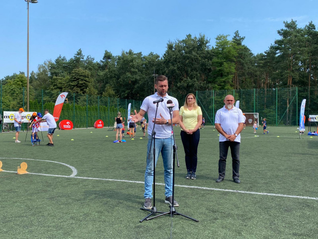 Minister sportu zachęca młodych ludzi do aktywności. Kamil Bortniczuk z wizytą na Opolszczyźnie